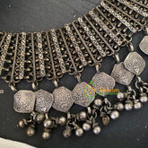 Oxidized Choker Short Neckpiece-S688
